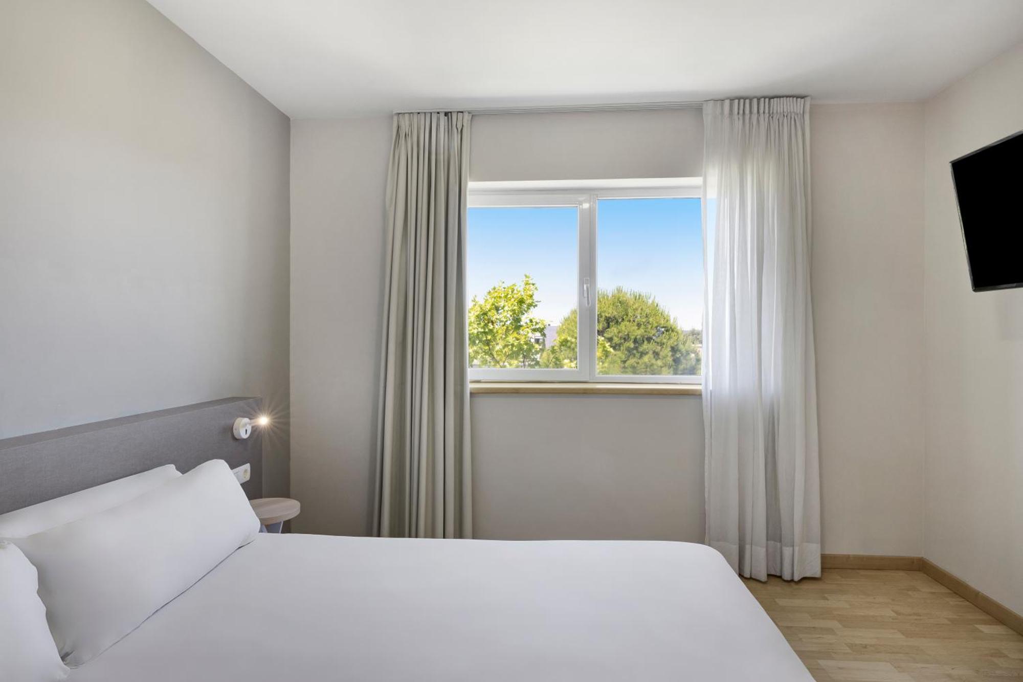 B&B Hotel Madrid Las Rozas Exterior photo